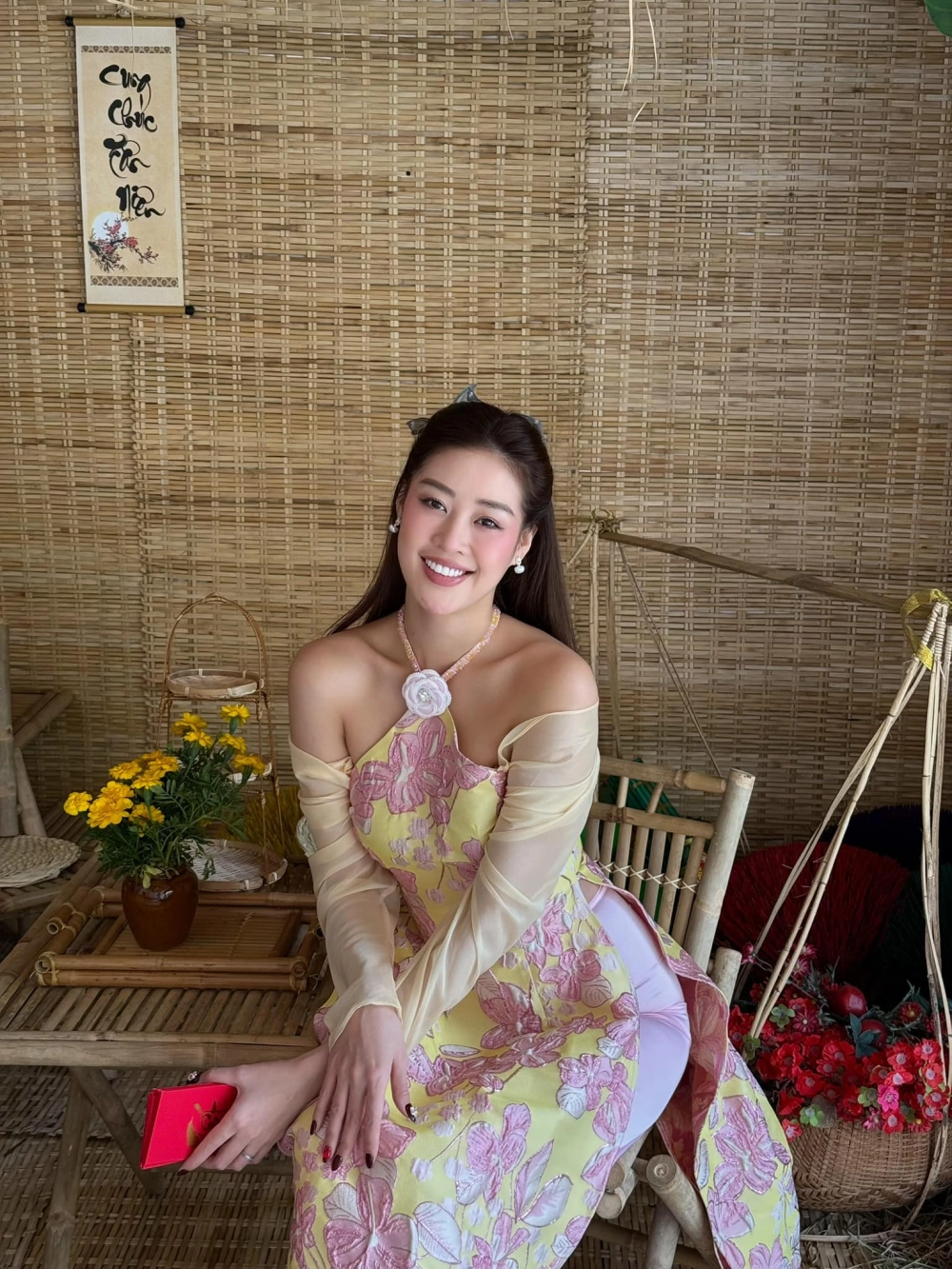 Bức ảnh hiếm của cô Khánh van và người yêu của cô ấy