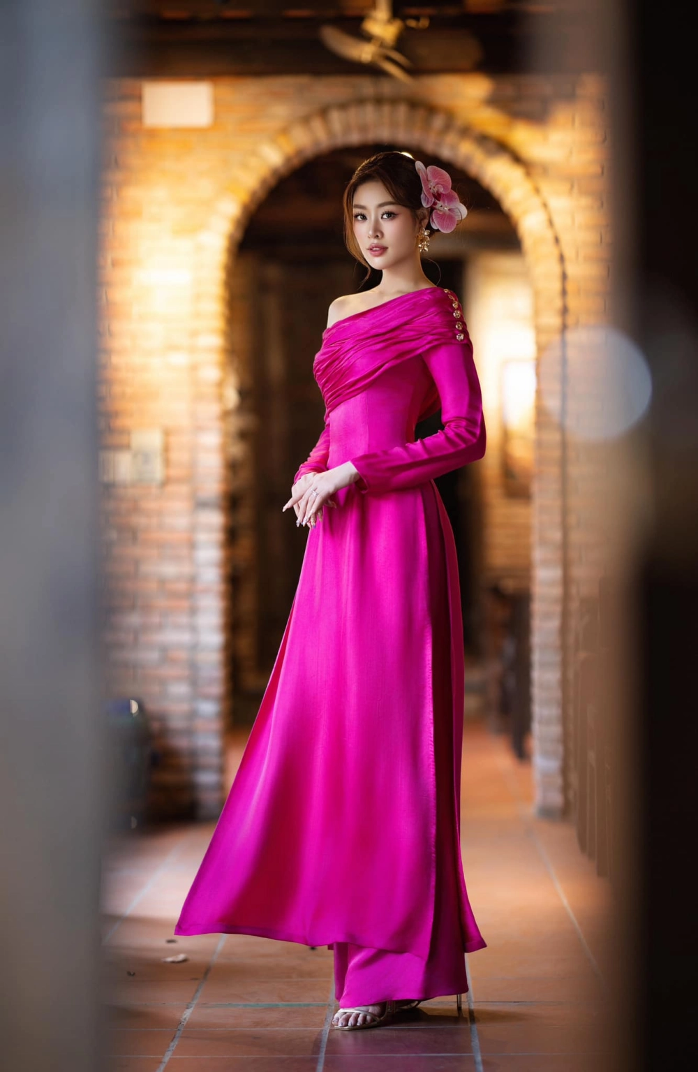 Ngưỡng mộ khoảnh khắc Khanh Van mặc Ao Dai