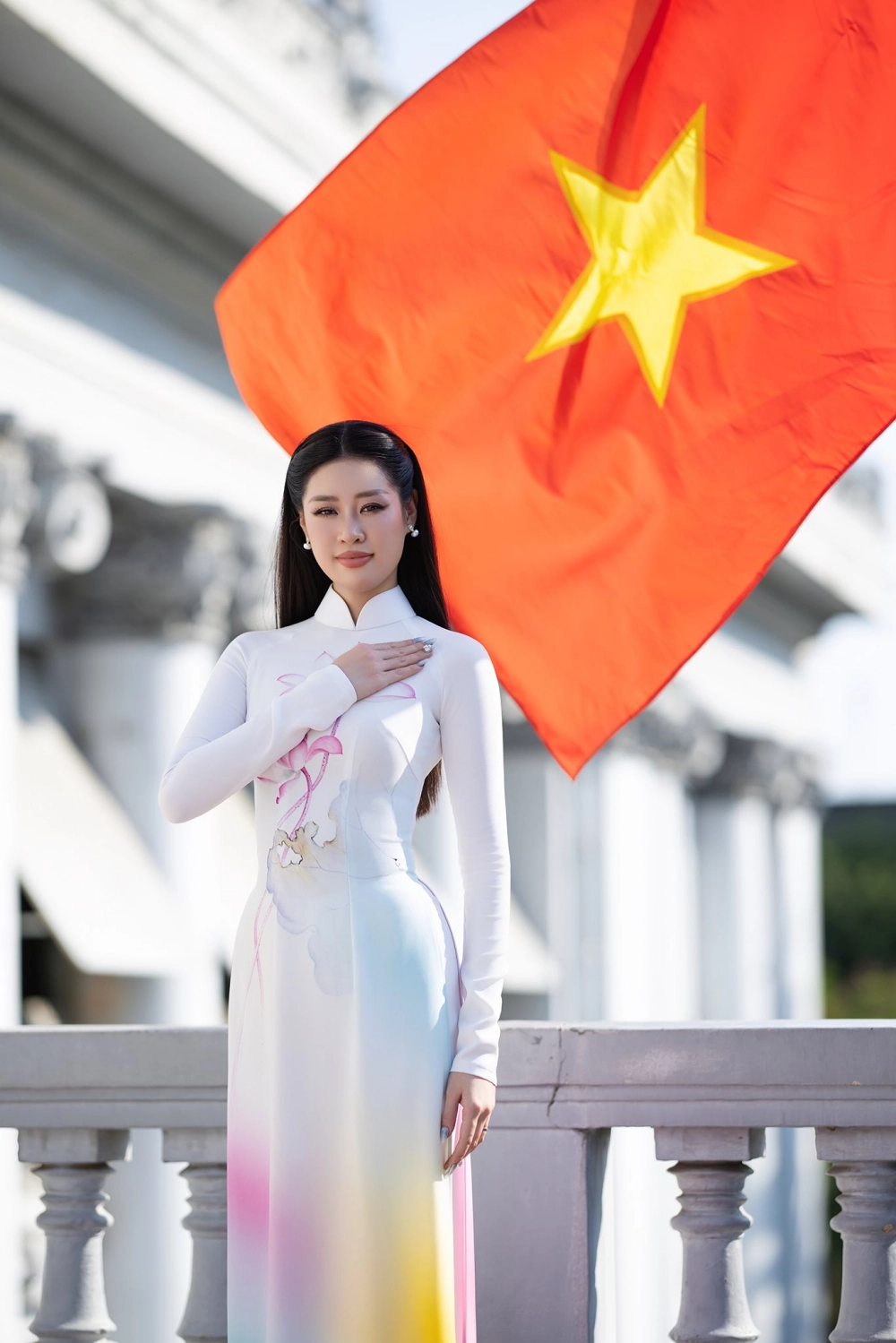 Hình ảnh búp bê của cô Khanh van gây sốt