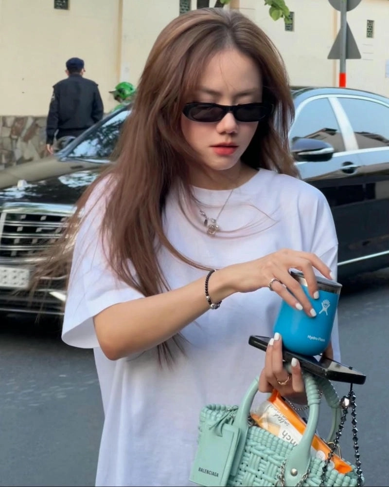 Thông tin Phuong Ly có trẻ em không gây tranh cãi