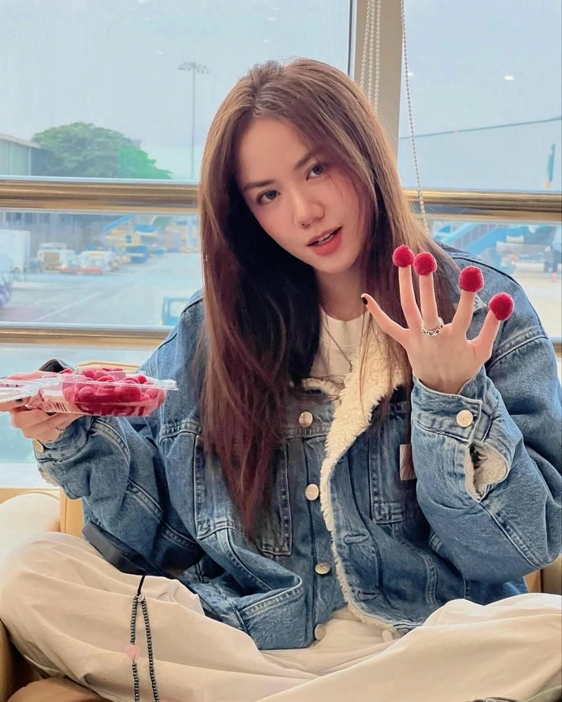 Chiều cao thực của Phuong ly cao bao nhiêu