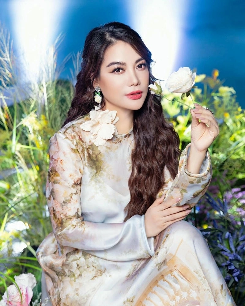 Tiêu đề Truong ngoc Anh Miss thu hút sự chú ý