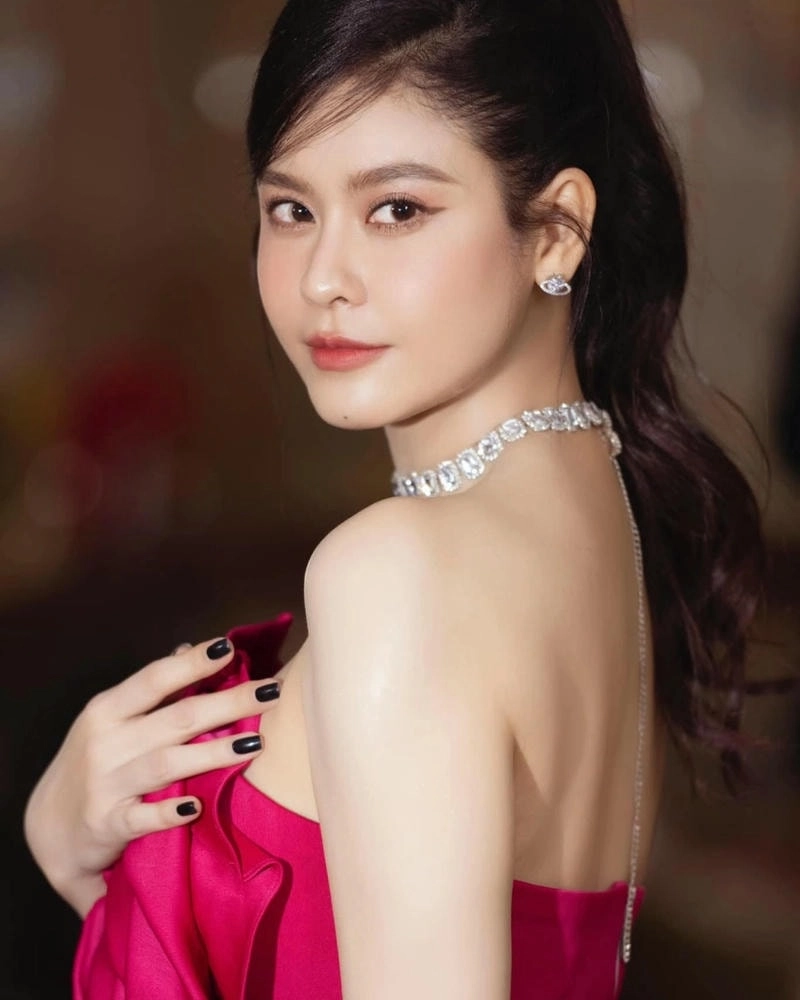 Truong Quih Anh và Tim là cặp đôi nổi bật trong ngành giải trí Việt Nam